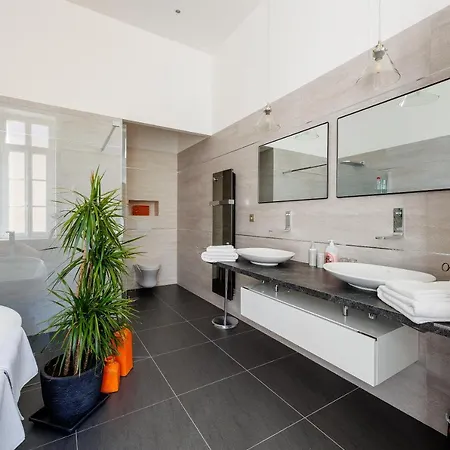 La Passerelle Du Canal 3*